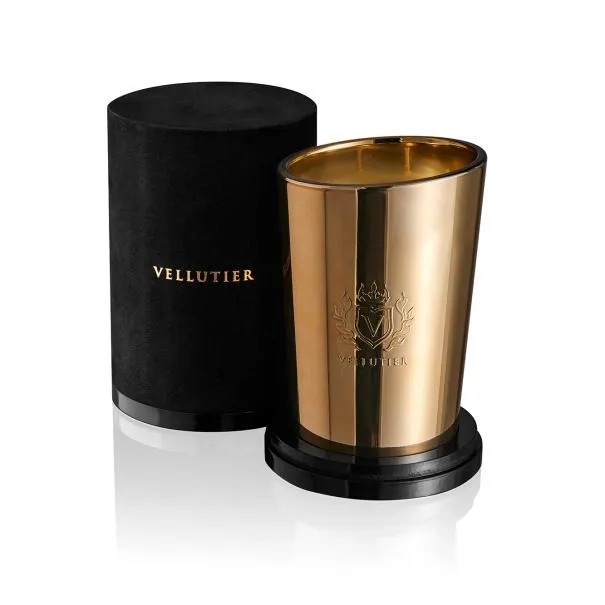 Golden & Divine-kaars uit Prestige Collection met zwarte verpakking
